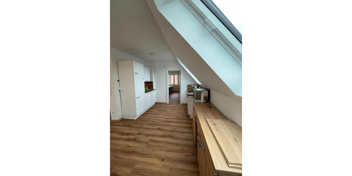 Maisonettenwohnung Düsseldorf Stadtbezirk 8 - 5 Zimmer, 99 m&sup2;, 2.700&euro; | Angebot:27539337
