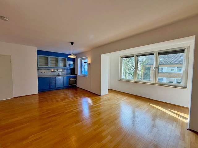 Etagenwohnung Düsseldorf Stadtbezirk 2 - 2 Zimmer, 69 m&sup2;, 900&euro; | Angebot:27527258
