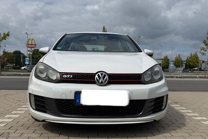 VW Golf 323.000 km 6.500 &euro; Neuss 41460