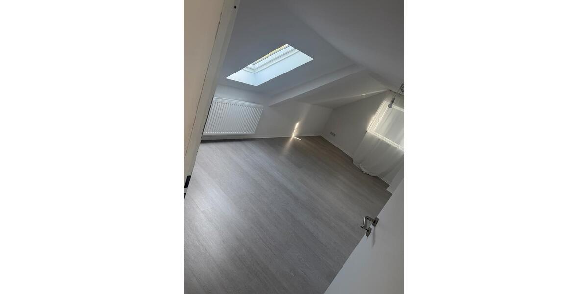 Dachgeschoßwohnung Kempen - 2 Zimmer, 68 m&sup2;, 800&euro; | Angebot:27567649