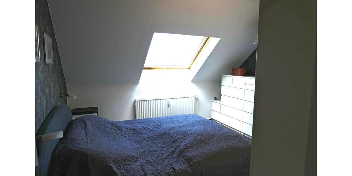 Dachgeschoßwohnung Moers Schwafheim - 3.5 Zimmer, 73 m&sup2;, 249.000&euro; | Angebot:26089785