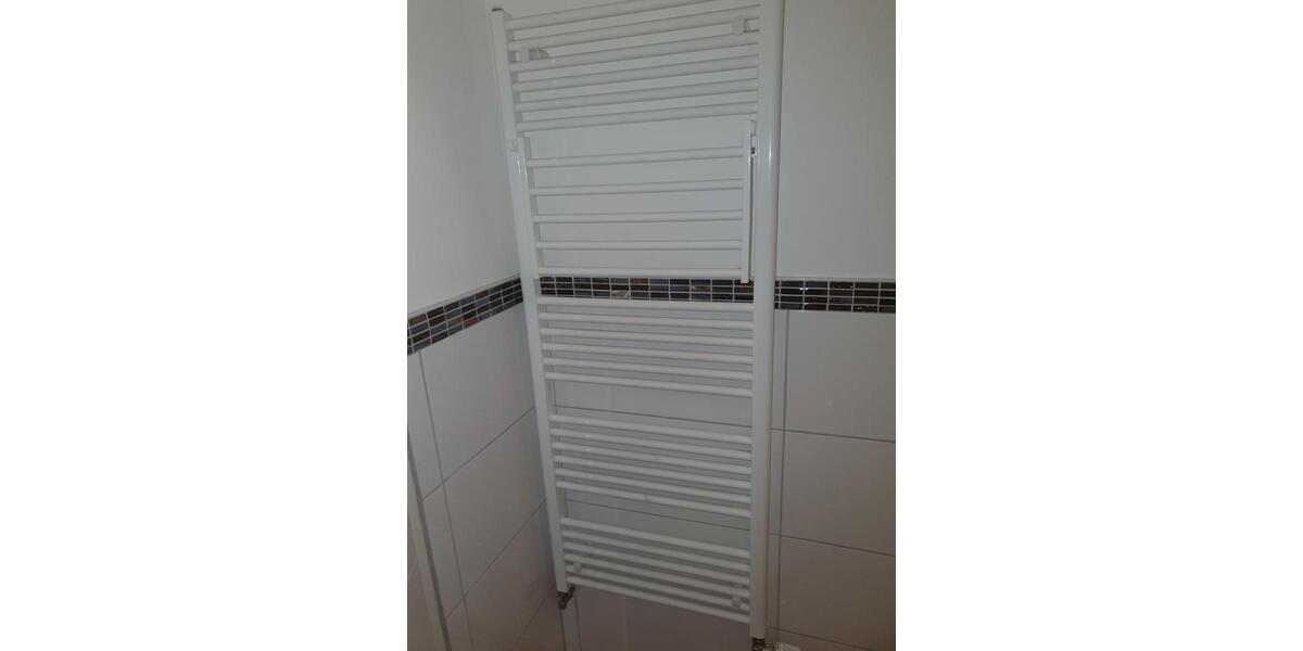 Dachgeschoßwohnung Krefeld - 1 Zimmer, 65 m&sup2;, 900&euro; | Angebot:27535152