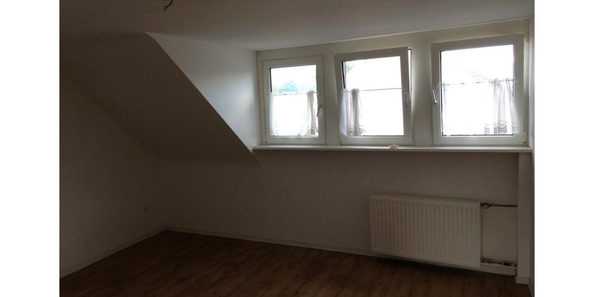 Dachgeschoßwohnung Grevenbroich Hemmerden - 2 Zimmer, 50 m&sup2;, 550&euro; | Angebot:27546753