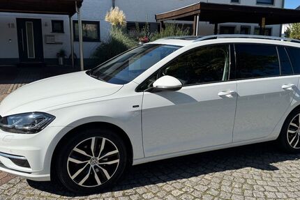 VW Golf 97.443 km 13.900 &euro; Düsseldorf 40595