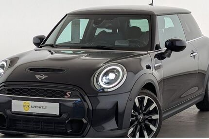 Mini Cooper S 48.850 km 23.960 &euro; Düsseldorf 40599