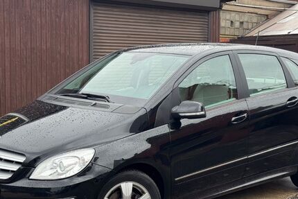 Mercedes-Benz B 180 198.000 km 3.450 &euro; Duisburg 47179