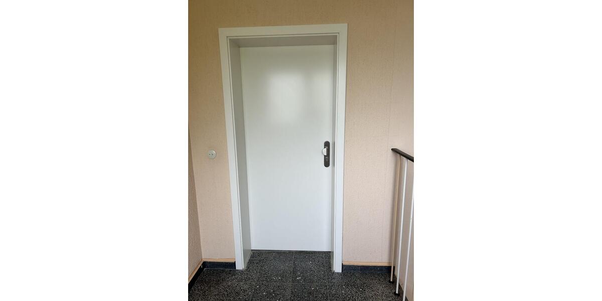 Dachgeschoßwohnung Ratingen - 2 Zimmer, 70 m&sup2;, 840&euro; | Angebot:27537349
