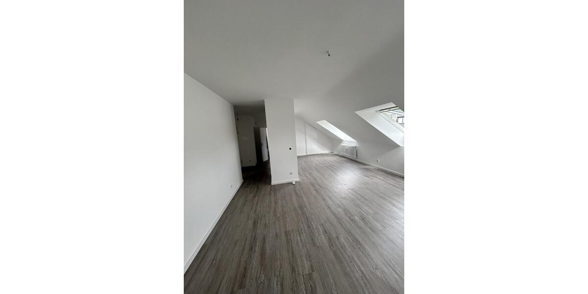 Dachgeschoßwohnung Ratingen - 2 Zimmer, 70 m&sup2;, 840&euro; | Angebot:27537349