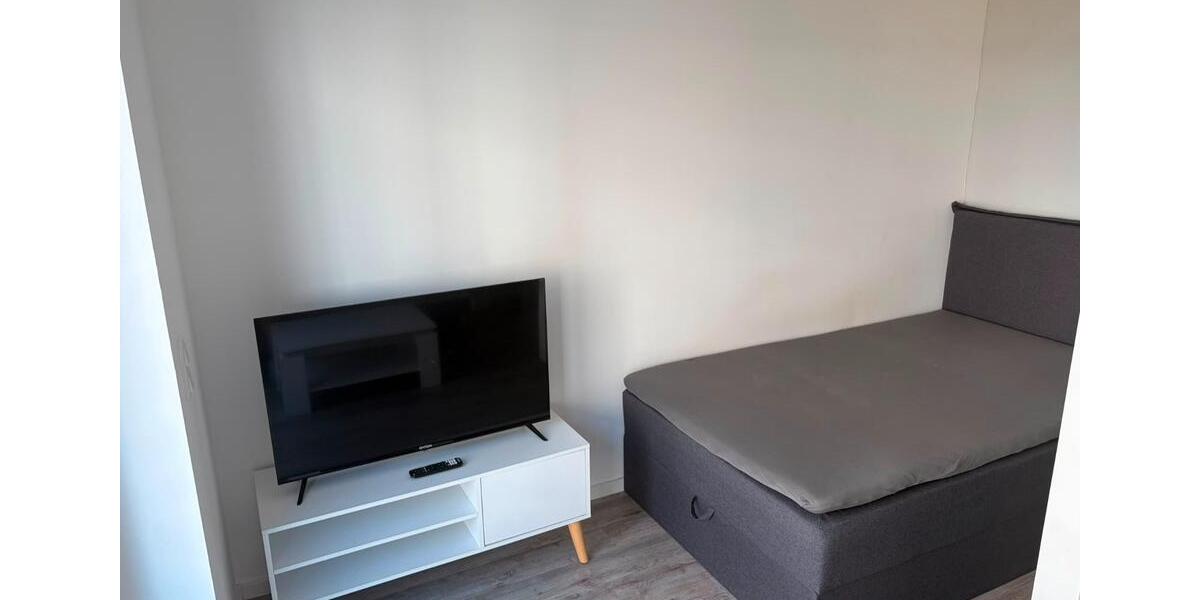 Etagenwohnung Düsseldorf Flingern Süd - 1 Zimmer, 33 m&sup2;, 899&euro; | Angebot:27547837