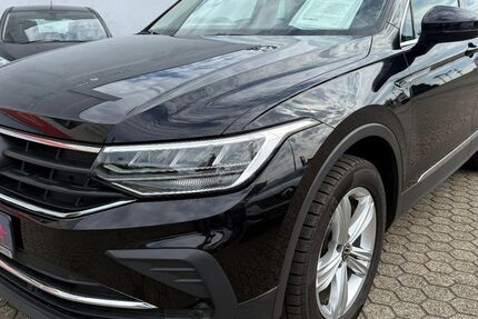 VW Tiguan 101.420 km 23.900 &euro; Mönchengladbach 41236