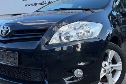 Toyota Auris 104.324 km 6.399 &euro; Mönchengladbach 41066