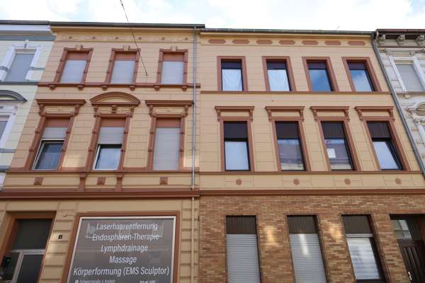 Einfamilienhaus Krefeld Cracau - 12 Zimmer, 250 m&sup2;, 260.000&euro; | Angebot:27489413