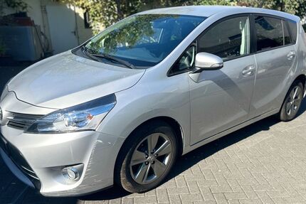 Toyota Verso 134.893 km 9.450 &euro; Grevenbroich 41517