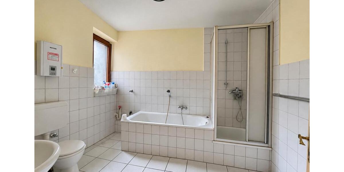 Etagenwohnung Krefeld - 2 Zimmer, 75 m&sup2;, 800&euro; | Angebot:27541604