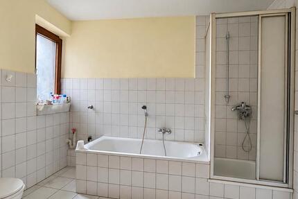 Wohnung Krefeld - 2 Zimmer, 75 m&sup2;, 800&euro; | Angebot:27541604