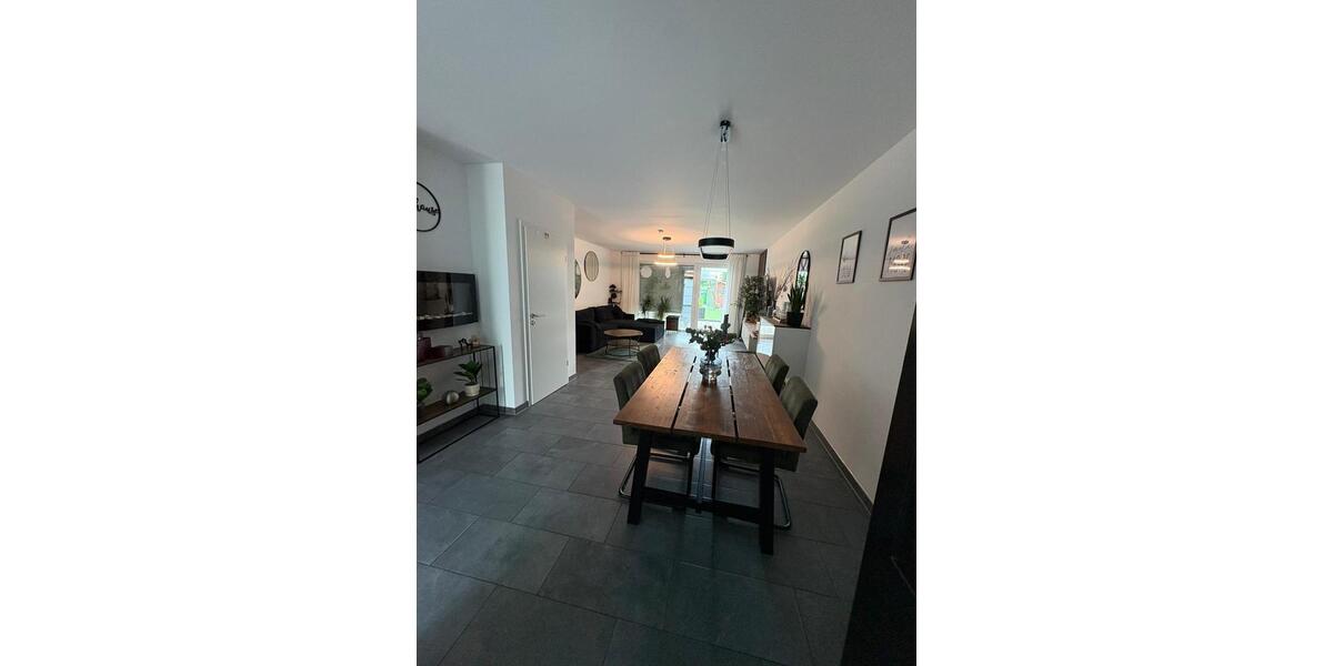Reihenhaus Jüchen - 4 Zimmer, 137 m&sup2;, 425.000&euro; | Angebot:27537394