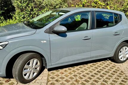 Dacia Sandero 37.100 km 13.800 &euro; Meerbusch 40670