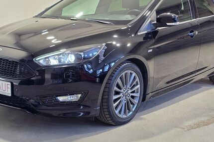 Ford Focus 38.230 km 14.480 &euro; Mönchengladbach 41061