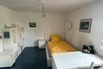 Wohnung Düsseldorf Stadtbezirk 5 - 5 Zimmer, 22 m&sup2;, 650&euro; | Angebot:27544636