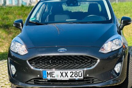 Ford Fiesta 82.800 km 8.300 &euro; Hilden 40721