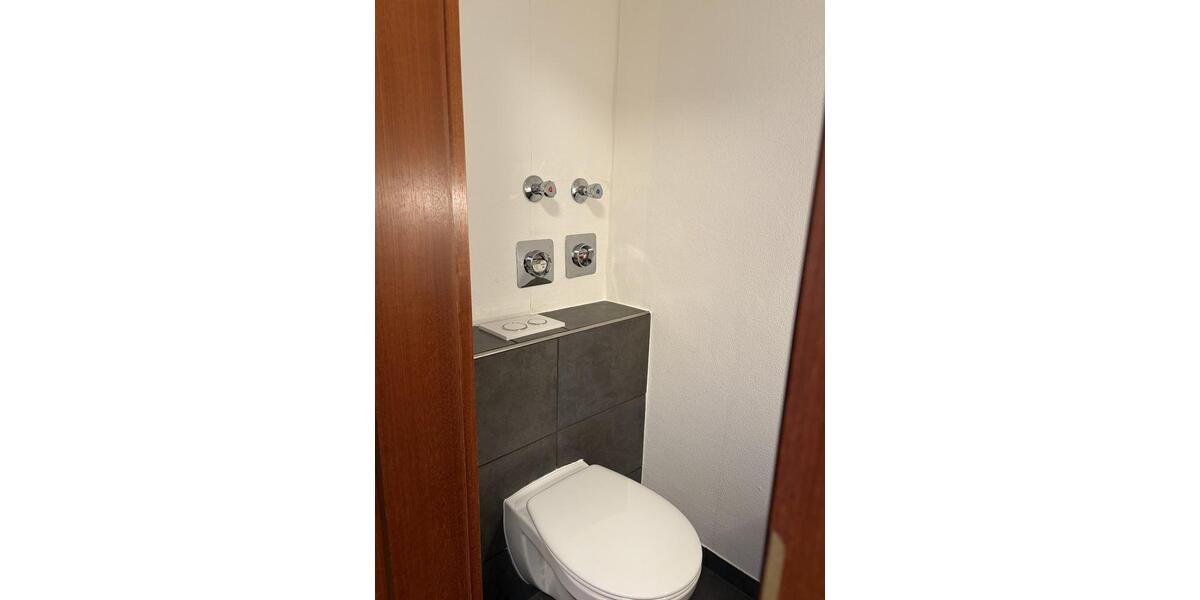 Etagenwohnung Krefeld - 2 Zimmer, 74 m&sup2;, 800&euro; | Angebot:27543382