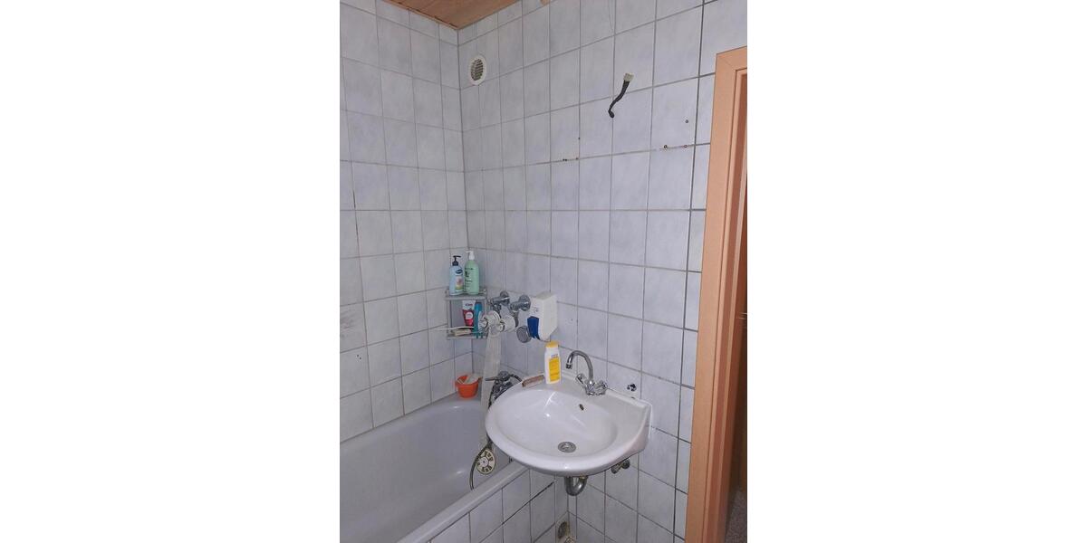 Erdgeschoßwohnung Dormagen Hackenbroich - 4 Zimmer, 91 m&sup2;, 240.000&euro; | Angebot:27535731