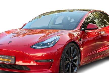 Tesla Model 3 27.788 km 29.980 &euro; Duisburg 47249