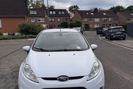 Ford Fiesta 128.000 km 3.900 &euro; Neuss 41469