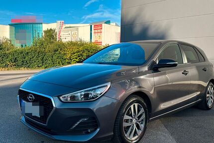 Hyundai i30 90.000 km 11.200 &euro; Krefeld 47809