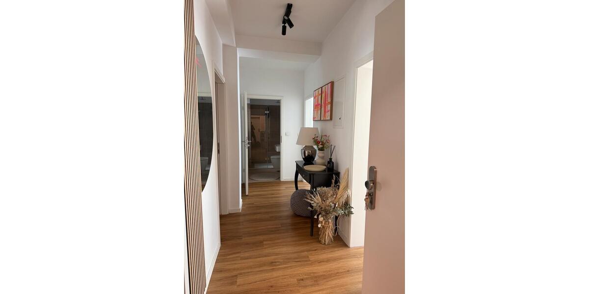 Etagenwohnung Düsseldorf Stadtbezirk 3 - 3 Zimmer, 68 m&sup2;, 1.500&euro; | Angebot:27553800