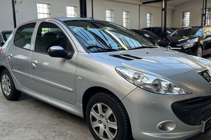 Peugeot 206 83.500 km 1.950 &euro; Velbert 42551