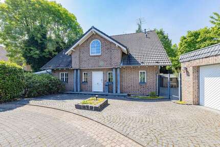 Haus Düsseldorf Stadtbezirk 7 - 5.5 Zimmer, 219 m&sup2;, 1.495.000&euro; | Angebot:27524235