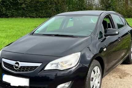 Opel Astra 155.000 km 4.700 &euro; Düsseldorf 40212
