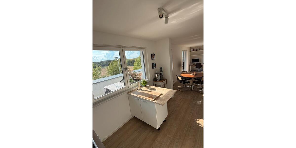 Etagenwohnung Meerbusch - 2 Zimmer, 81 m&sup2;, 1.350&euro; | Angebot:27550884