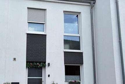 Haus Jüchen - 4 Zimmer, 137 m&sup2;, 425.000&euro; | Angebot:27537394