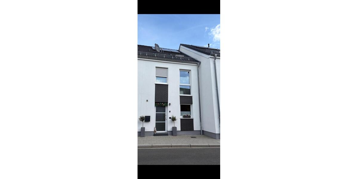 Reihenhaus Jüchen - 4 Zimmer, 137 m&sup2;, 425.000&euro; | Angebot:27537394