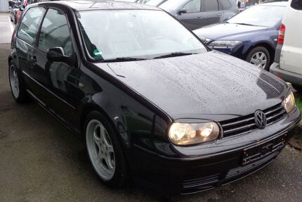 VW Golf 75.443 km 11.900 &euro; Mönchengladbach 41068