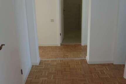 Wohnung Düsseldorf Stadtbezirk 7 - 3 Zimmer, 100 m&sup2;, 1.250&euro; | Angebot:27156731