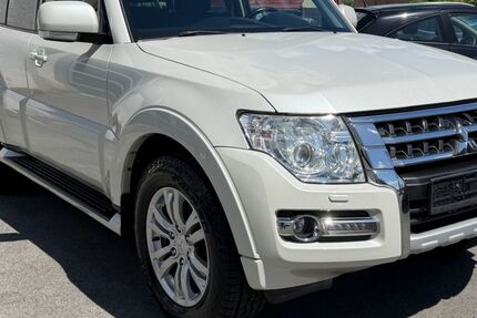 Mitsubishi Pajero 247.000 km 18.500 &euro; Düsseldorf 40231