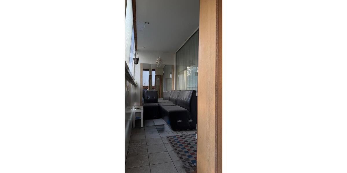 Erdgeschoßwohnung Düsseldorf Stadtbezirk 9 - 3 Zimmer, 98 m&sup2;, 1.700&euro; | Angebot:27551938