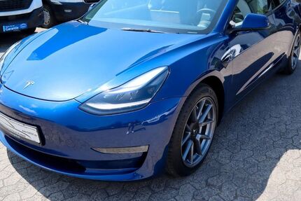 Tesla Model 3 98.000 km 29.950 &euro; Krefeld 47799