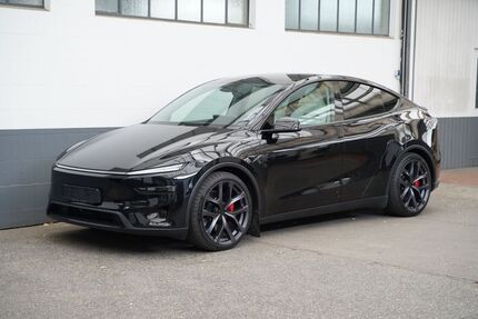 Tesla Model Y 9.998 km 60.850 &euro; Mönchengladbach 41236