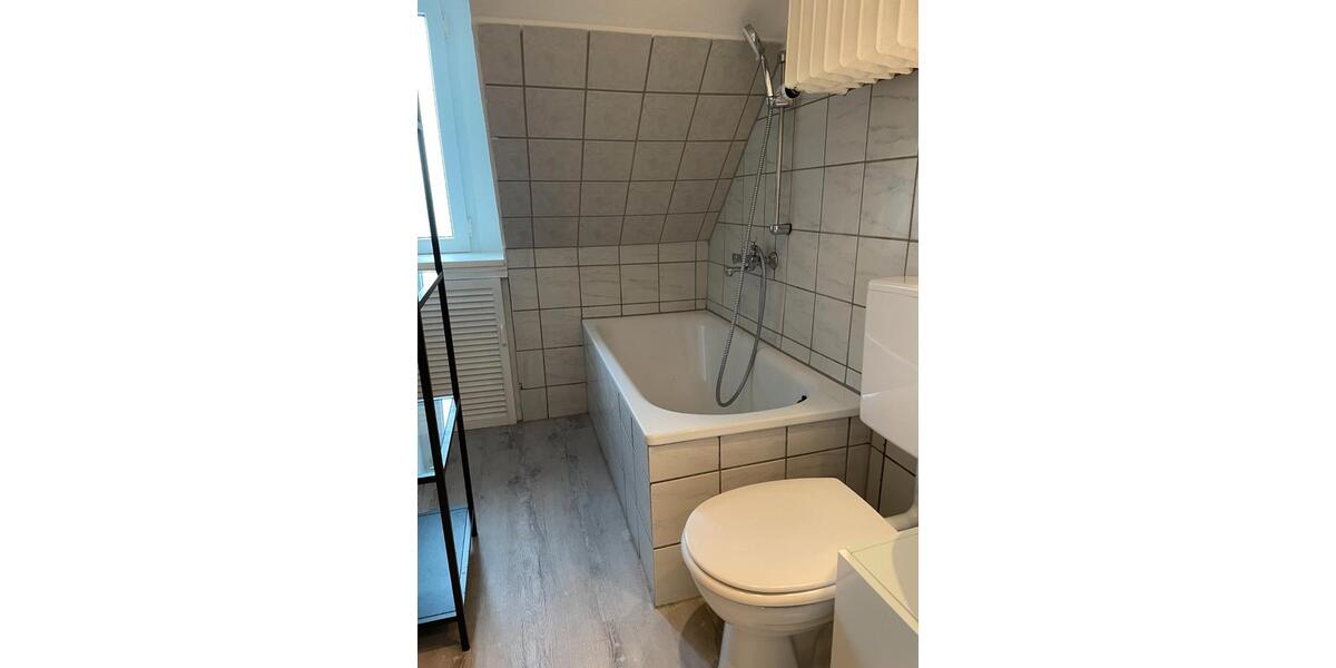 Dachgeschoßwohnung Düsseldorf Flingern Süd - 1 Zimmer, 27 m&sup2;, 137.500&euro; | Angebot:27514344