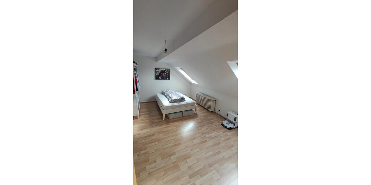 Dachgeschoßwohnung Düsseldorf Pempelfort - 2 Zimmer, 65 m&sup2;, 900&euro; | Angebot:27543439