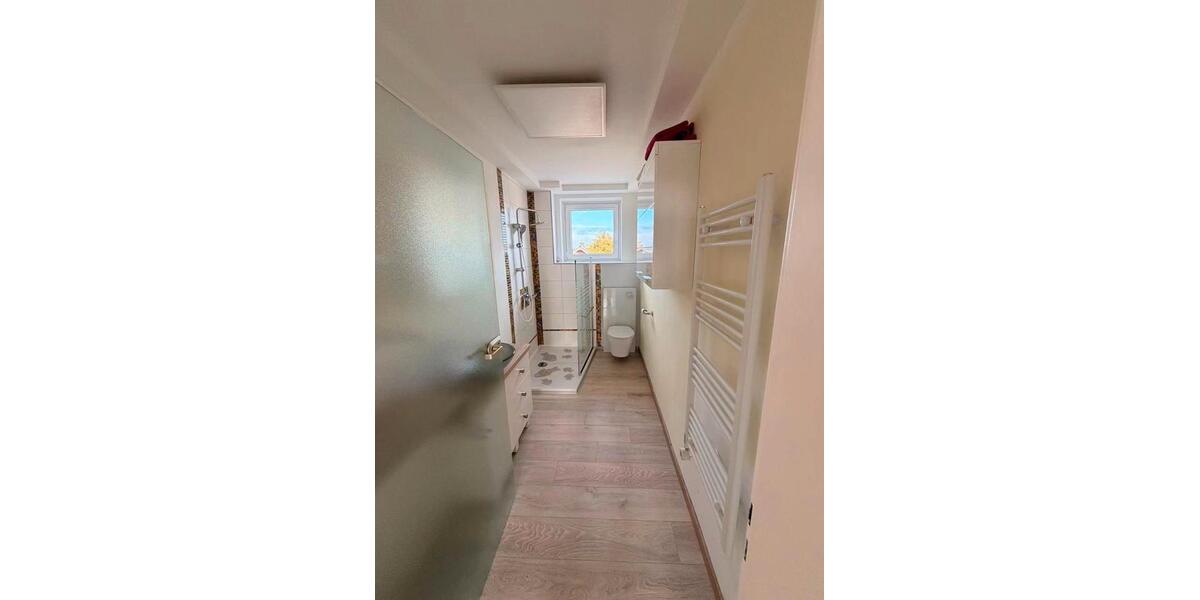 Dachgeschoßwohnung Korschenbroich - 2 Zimmer, 73 m&sup2;, 870&euro; | Angebot:27580974