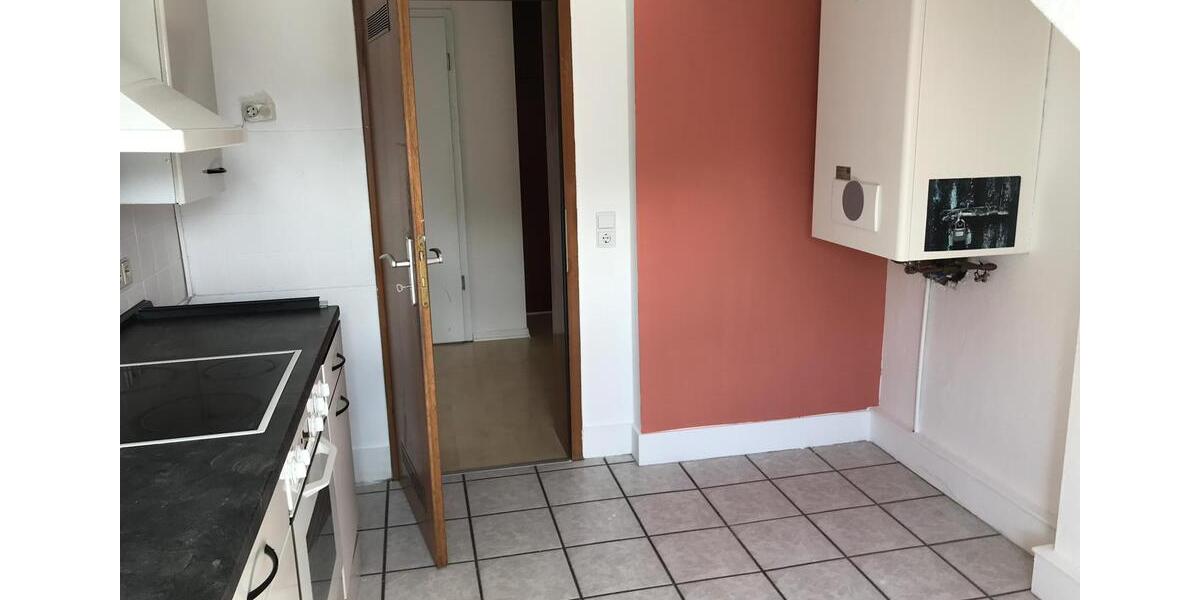 Etagenwohnung Krefeld - 3 Zimmer, 95 m&sup2;, 680&euro; | Angebot:27547826