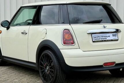 Mini ONE 155.200 km 2.500 &euro; Duisburg 47139