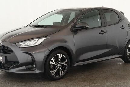 Toyota Yaris 26.300 km 21.684 &euro; Düsseldorf 40233