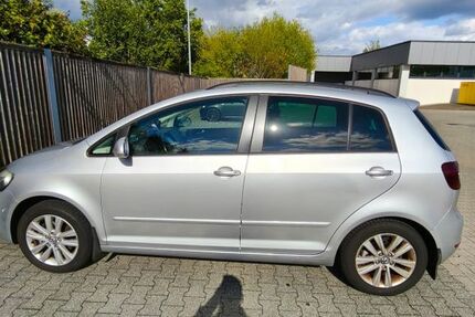 VW Golf Plus 181.576 km 6.350 &euro; Solingen 42651