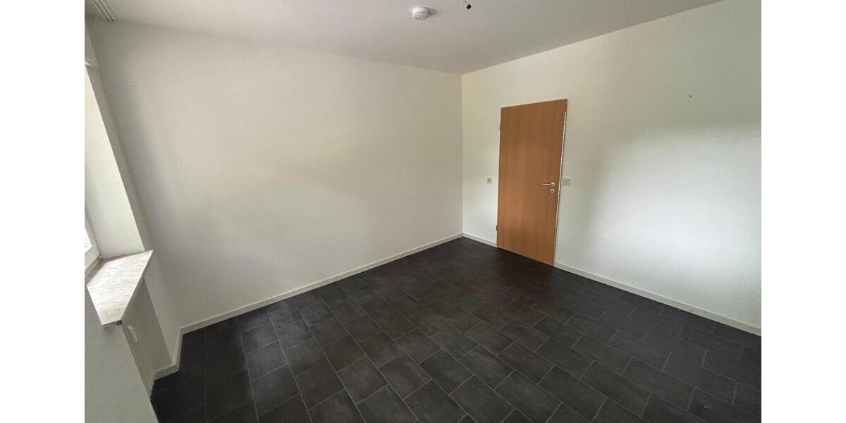 Etagenwohnung Duisburg Rheinhausen - 2 Zimmer, 71 m&sup2;, 600&euro; | Angebot:27565944